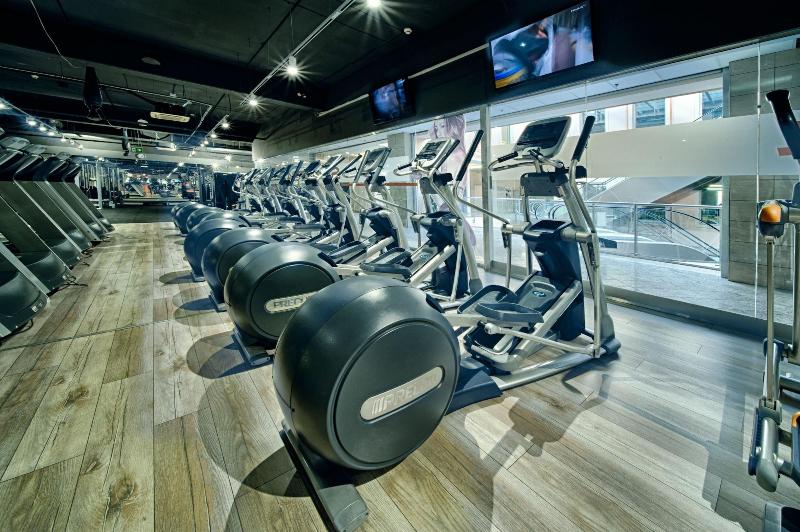Sky Business Hotel image