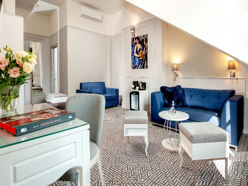 Amber Design Residence image