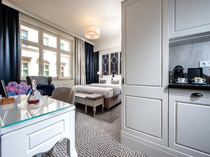 Amber Design Residence image