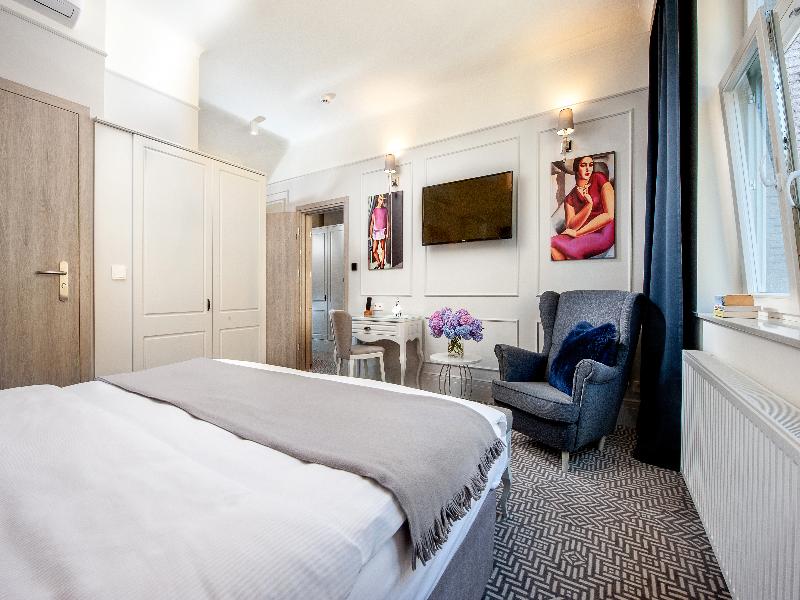 Amber Design Residence image