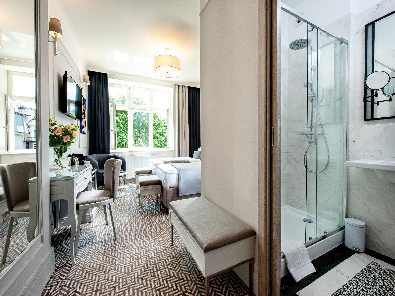 Amber Design Residence image