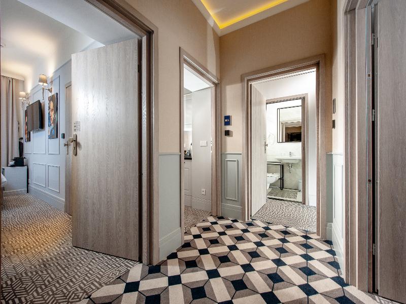 Amber Design Residence image