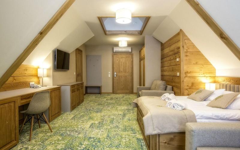 Gold Hotel image