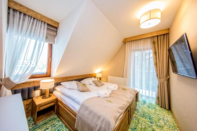 Gold Hotel image