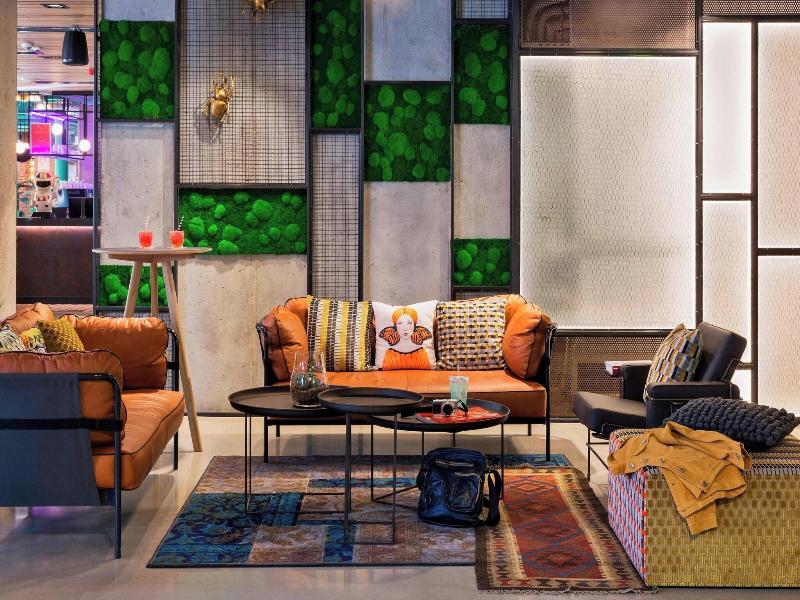 Moxy Warsaw Praga image