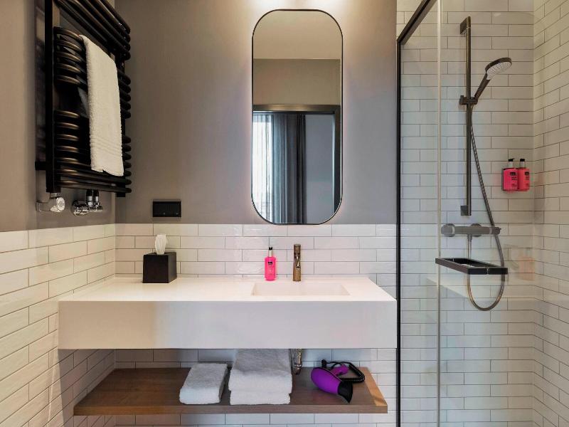 Moxy Warsaw Praga image