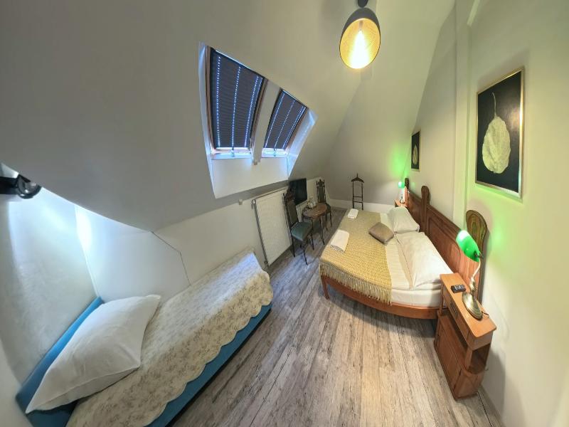 Oki Doki OLD TOWN Hostel image