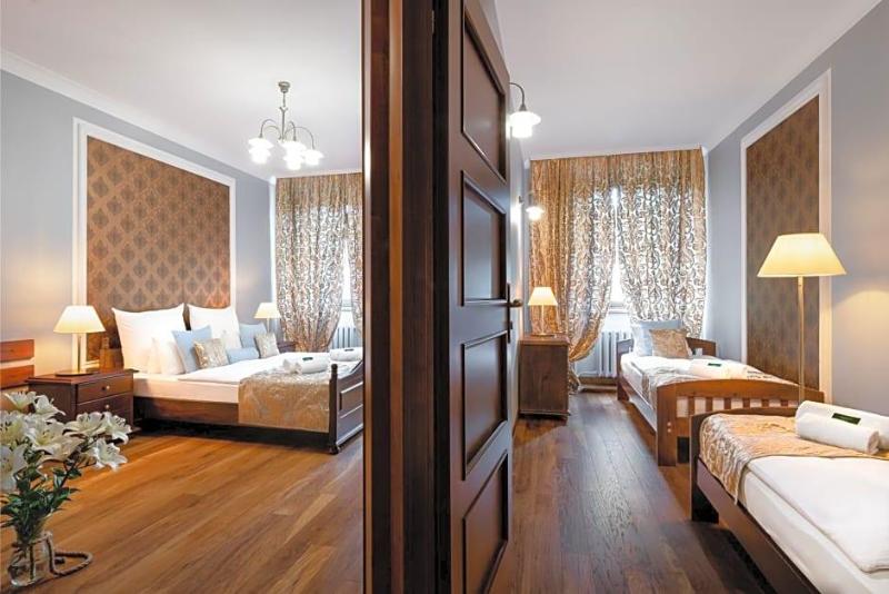Hotel Baron Karczma Grodzka image