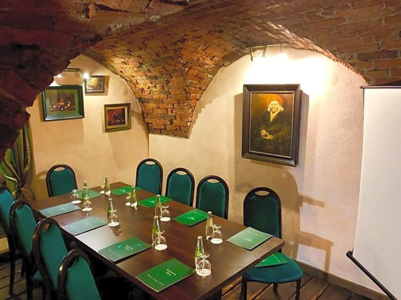 Hotel Baron Karczma Grodzka image