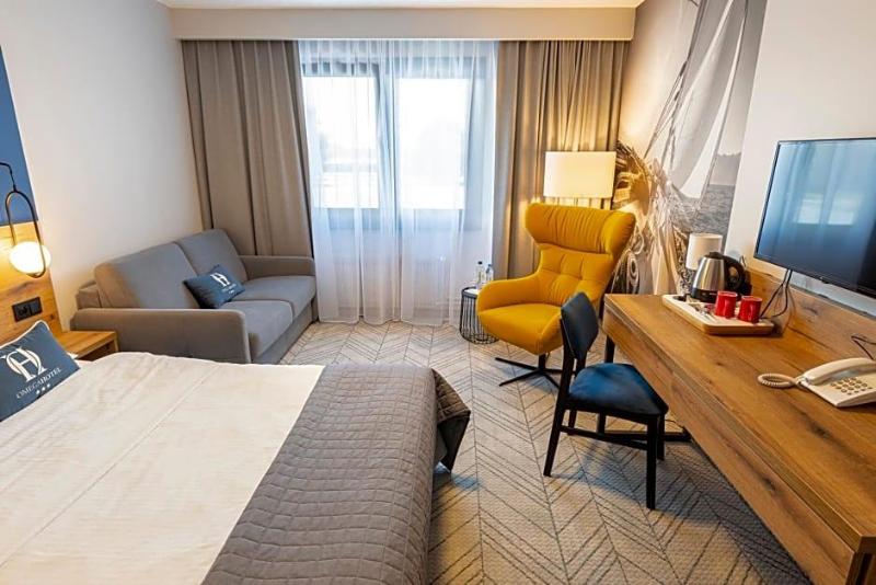 Omega Hotel image