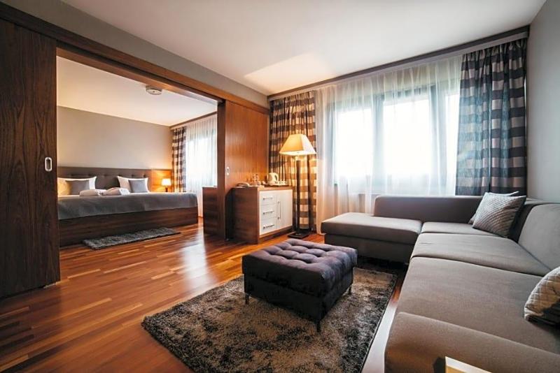 Omega Hotel image