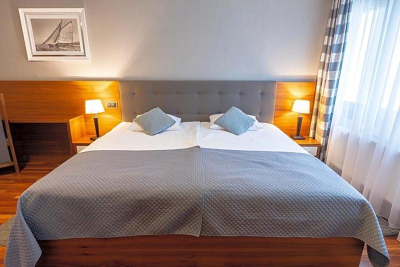 Omega Hotel image