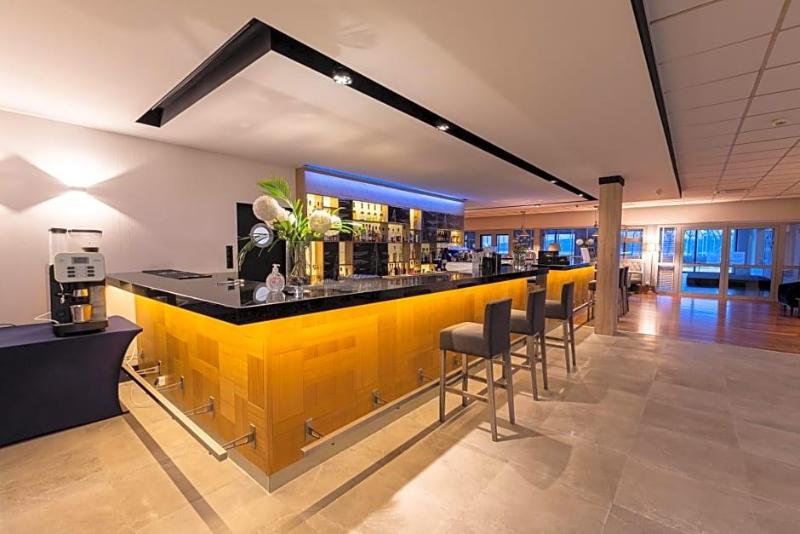 Omega Hotel image