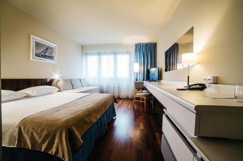 Omega Hotel image