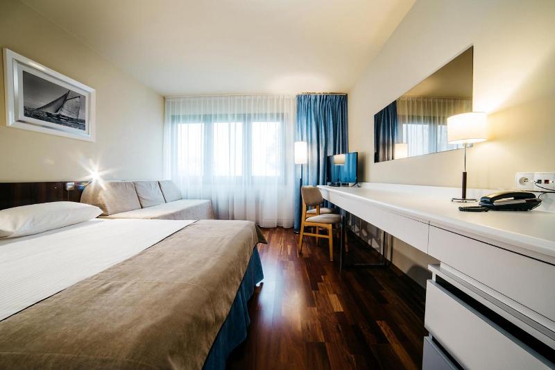 Omega Hotel image