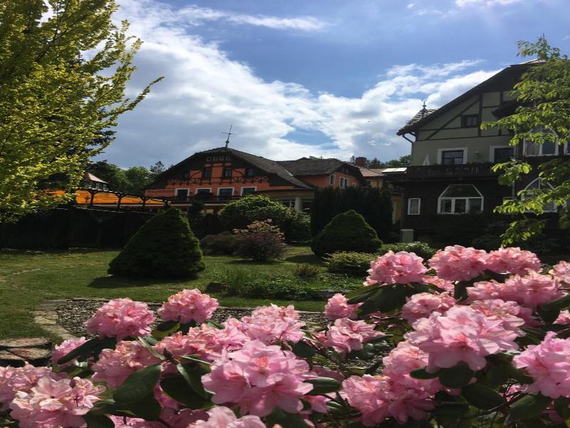 Parkhotel Margaretenhof image