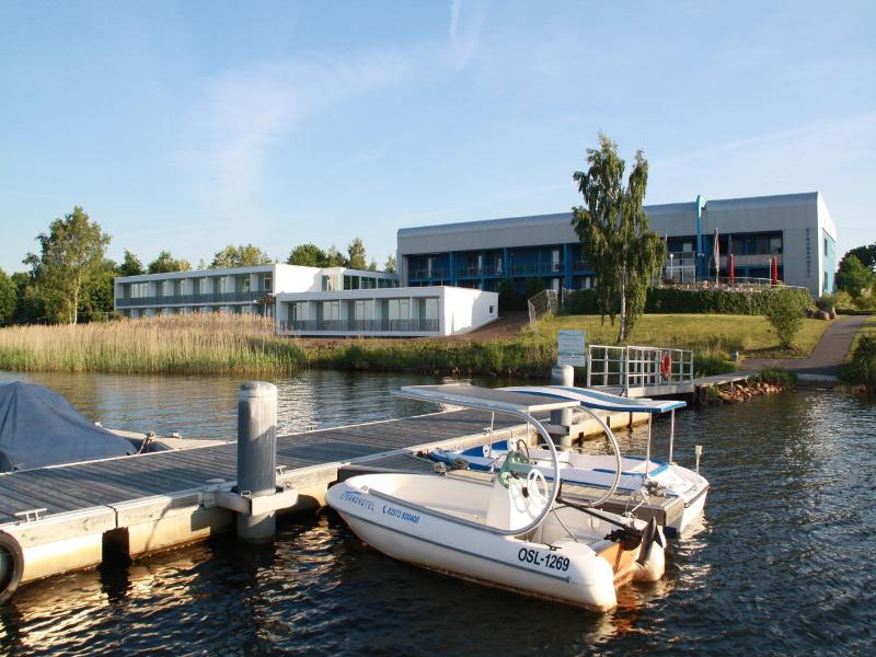 Strandhotel Senftenberger See image