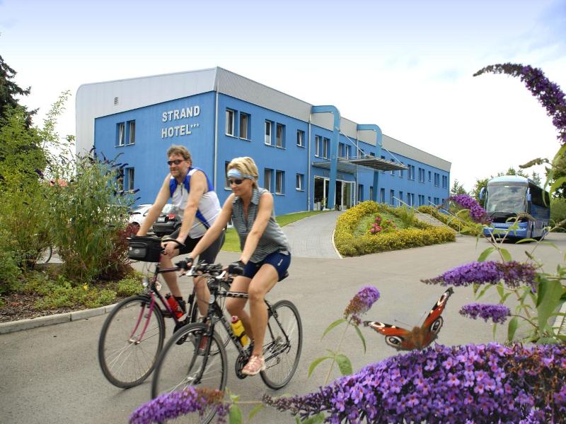 Strandhotel Senftenberger See image