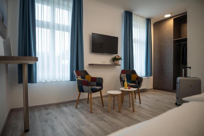 Hotel Hanseat Stralsund image
