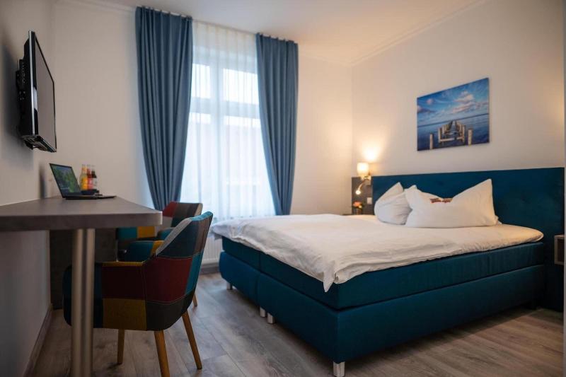 Hotel Hanseat Stralsund image
