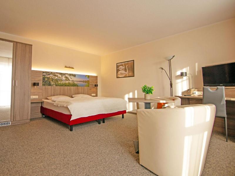 Hotel Zur Sonne image