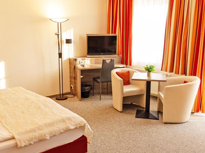 Hotel Zur Sonne image