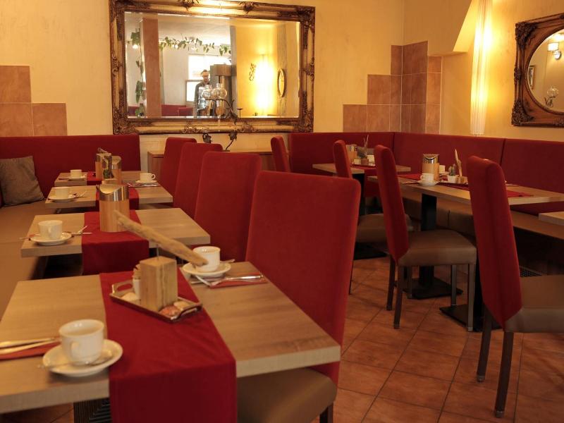 Hotel Zur Sonne image