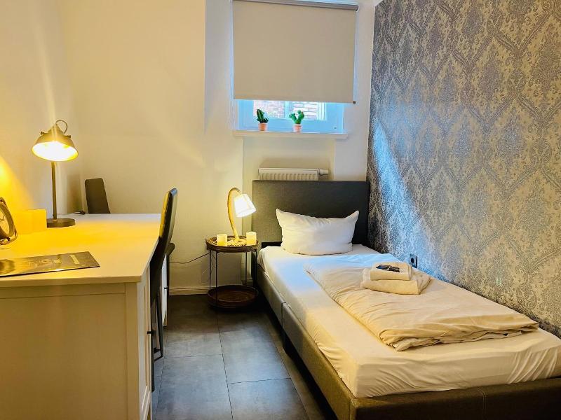 Stadthotel Smutje image