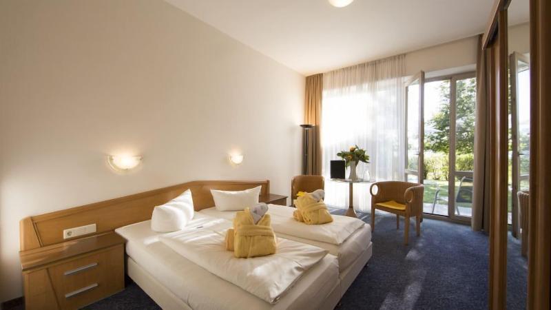 Sonnenhotel Fürstenbauer image