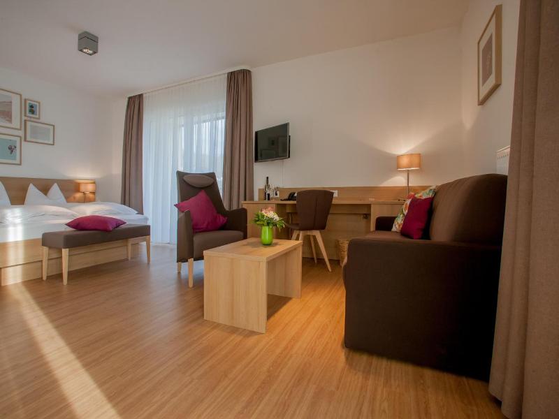 Pflugwirts Hotel Und Gasthaus image