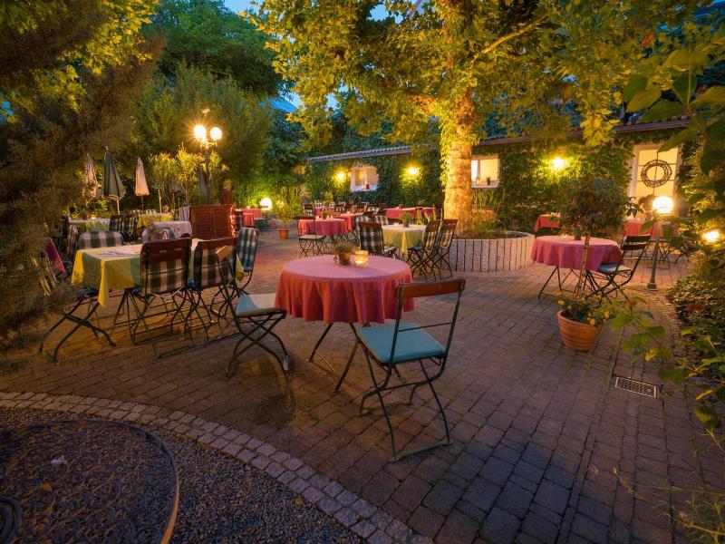 Pflugwirts Hotel Und Gasthaus image