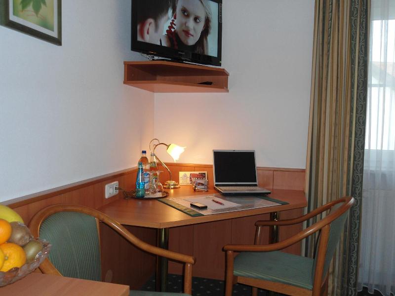 Landhotel Hutzenthaler image