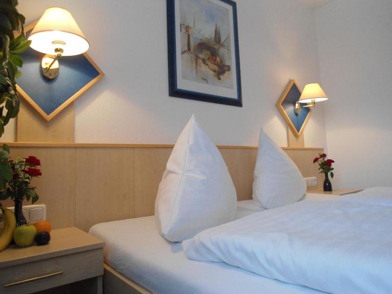 Landhotel Hutzenthaler image