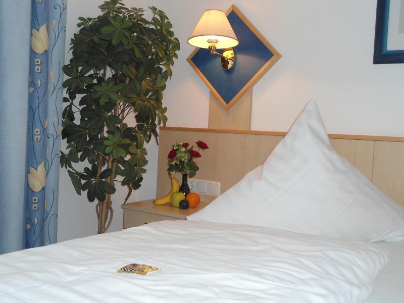 Landhotel Hutzenthaler image