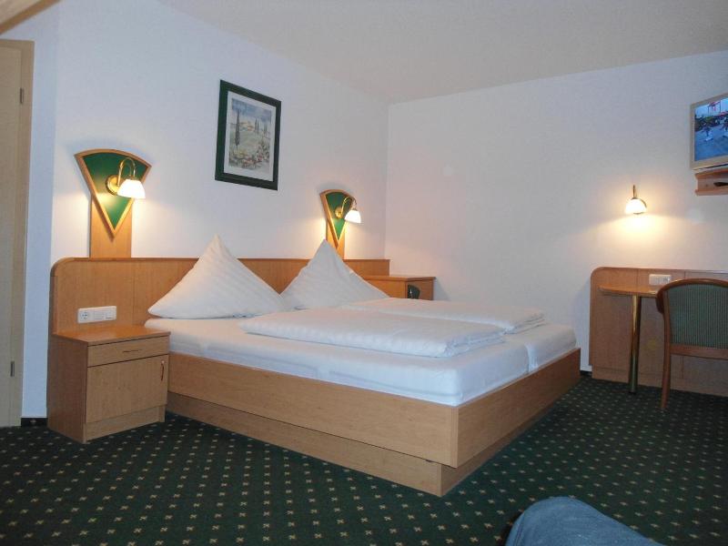 Landhotel Hutzenthaler image
