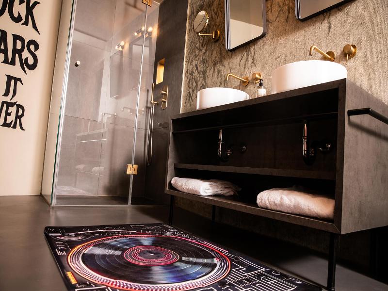 Jams Music Hotel Munich image