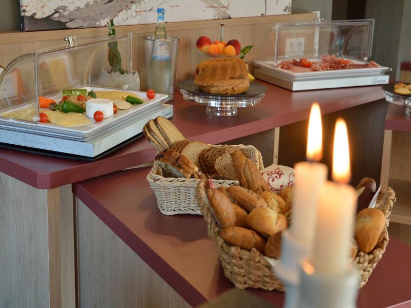 Hotel Restaurant Weingut Kapellenhof image