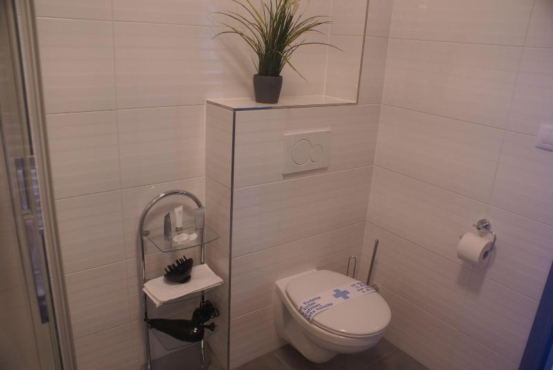 Fast Lane Hotel image