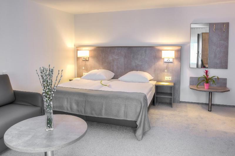 Fast Lane Hotel image