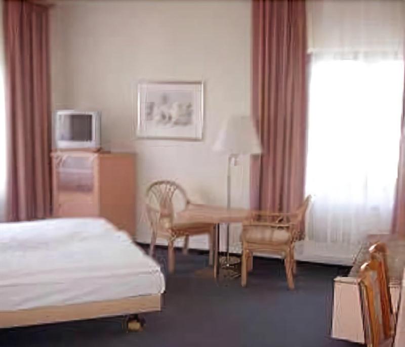 Hotel Christinenhof Gadebusch image