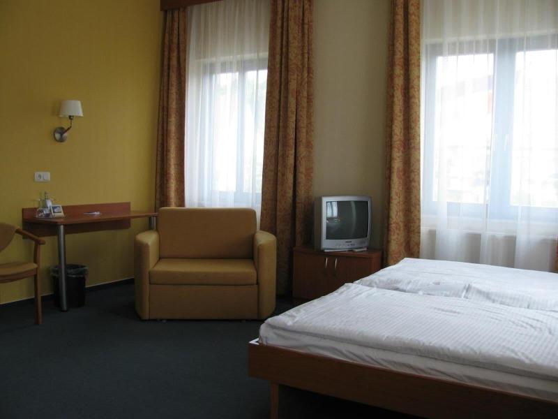 Hotel Christinenhof Gadebusch image
