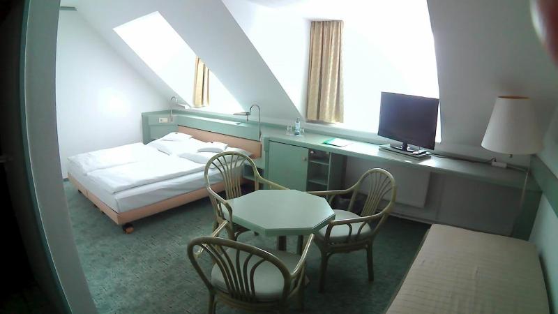 Hotel Christinenhof Gadebusch image