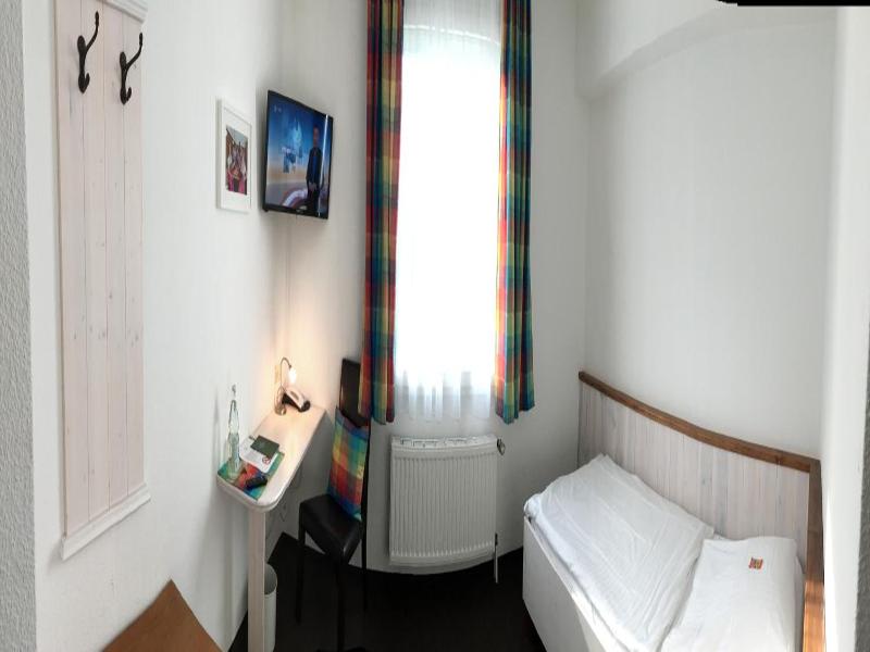 Hotel Landhaus Wesermarsch image