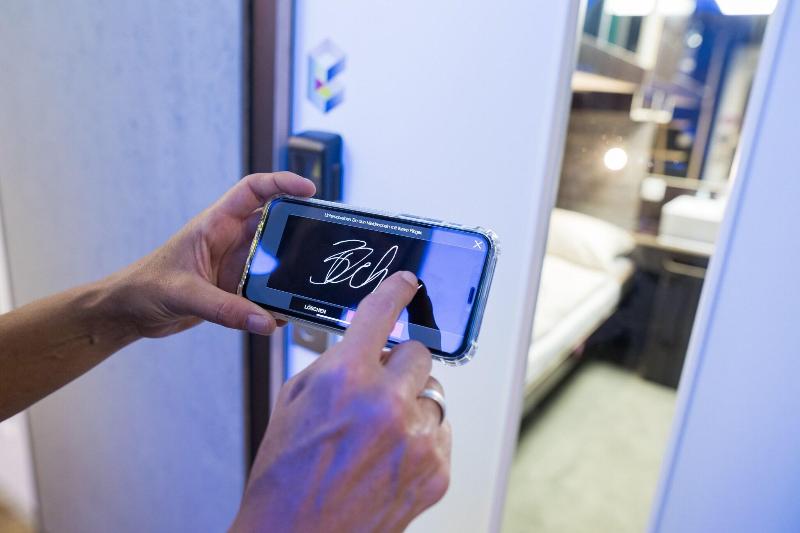 BoxHotel Hannover (App based Hotel) image