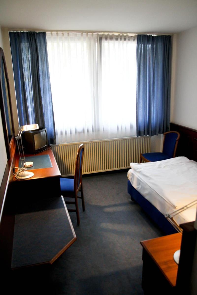 Hotel Garni Italia image