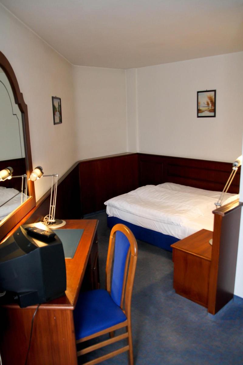 Hotel Garni Italia image