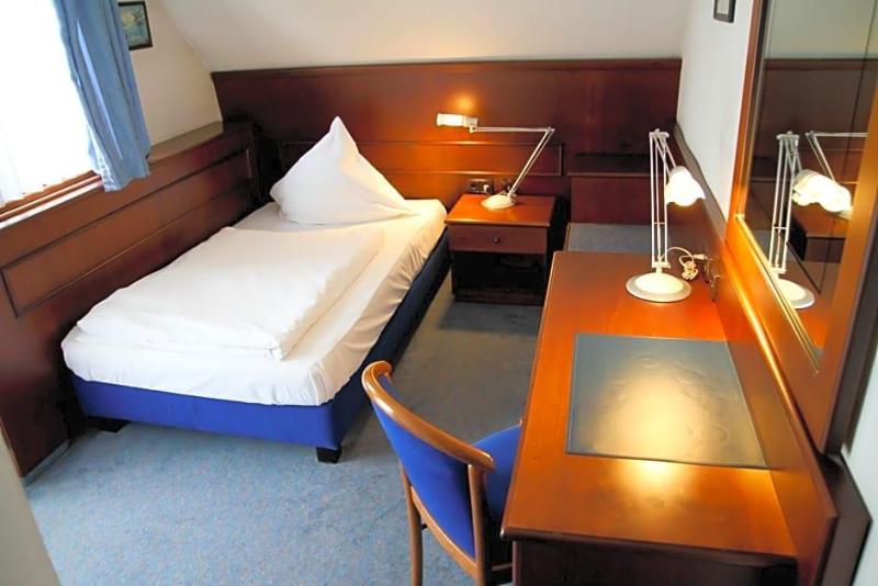Hotel Garni Italia image