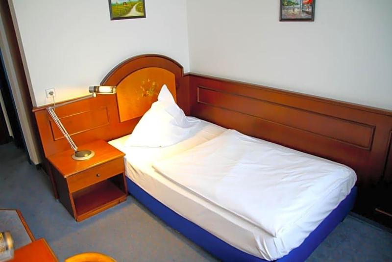 Hotel Garni Italia image