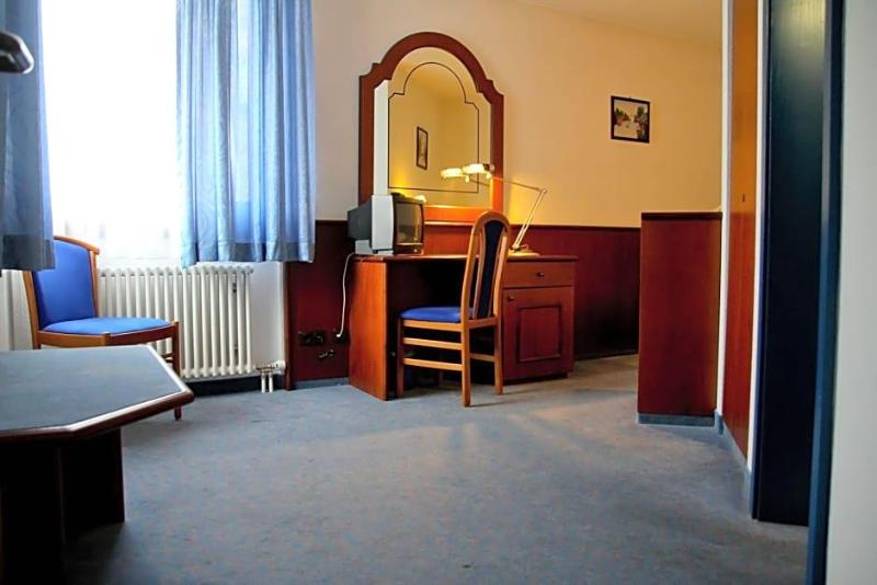 Hotel Garni Italia image