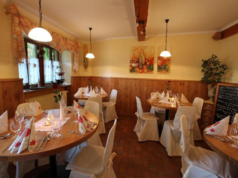 Wörners Schloss Weingut & Wellness-Hotel image